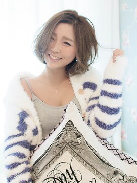 ウゴハナレ(UGO hanare) グレージュボブ