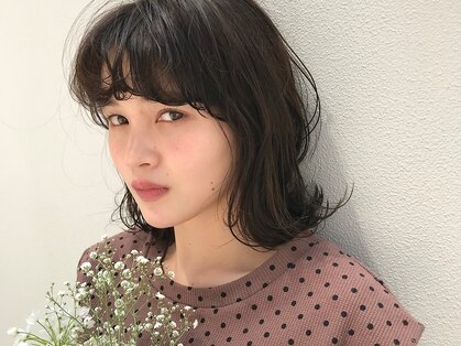 ヨリ(YoLi)の写真
