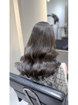 サロンドミルク 新百合ヶ丘店(salon de MiLK) ミルクティーベージュグレージュダブルカラーケアブリーチ