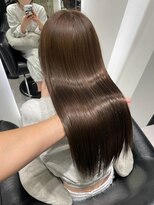 ベール(Vale)&nbsp;髪質再生シンデレラカラー/上品なツヤ感ストレート