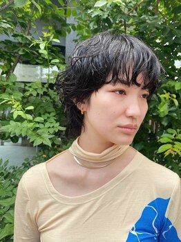 チックタック エアライン(TICK-TOCK Airline)の写真/柔らかく、扱いやすくて何度も触りたくなる。ふんわりとしたパーマ感で夏のファッションを引き立たせる＊