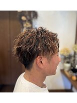 ピクシー(Pixy)&nbsp;ツイストスパイラルパーマ+カット
