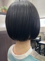 シェリー(Cherie) 切りっぱなしボブ