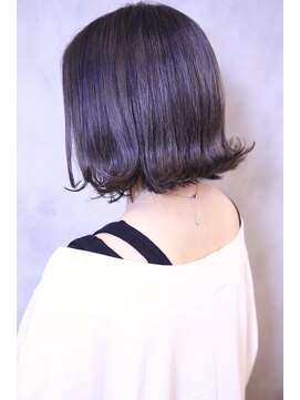 リルア 博多(LIRUA) ネイビーグレージュボブ