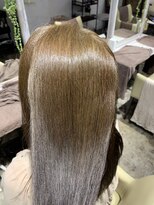 アドール(ADOR)&nbsp;ミルクティーカラー