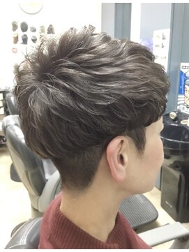 サロン ド キムラ ショート　グレーカラー【スケルトンカラー】