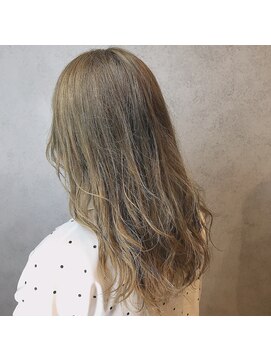 ヘアサロンエムフィス 池袋東口(HAIR SALON M Fe's) 外ハネボブ/アッシュブラウン/ネオウルフ/デザインカラー