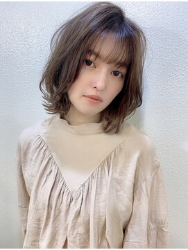 マリアバイアフロート(Maria by AFLOAT) 【shige】アッシュブラウンネオウルフ毛先パーマ外ハネボブ