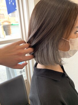 カリン ハッピーヘアライフ 長吉長原店(carin happyhairlife) インナーカラーシルバーアッシュ