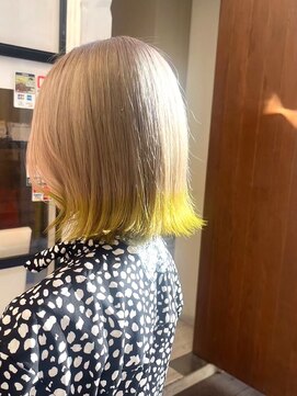 ボイスヘア(voice hair) 毛先のデザインが映えるレモンイエロー外ハネボブ