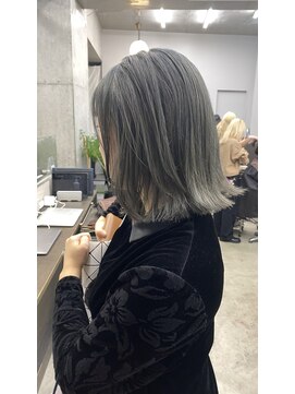 ヴァーディ オモテサンドウ(Vardy omotesando) オリーブ