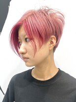 ピークアブー 原宿ハラカド(PEEK-A-BOO) シャープでかっこいいイメージの前下がりショート