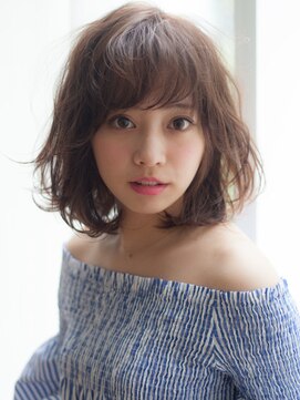 ヴィヴィ(VIVIE) ゆるふわフラッフィーミディくびれヘア前髪シースルーバング