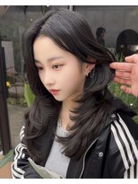 ヌエン 渋谷(NU/EN)&nbsp;海外ガールレイヤーカット/バタフライカット/ハッシュカット