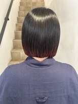 バズ(BUZZ)&nbsp;切りっぱなしボブと毛先カラー★秋山