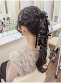 ツイン編みおろしへア
