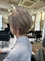 ハーツ 青山表参道店(Heart's)&nbsp;白髪ぼかし大人ショートボブ