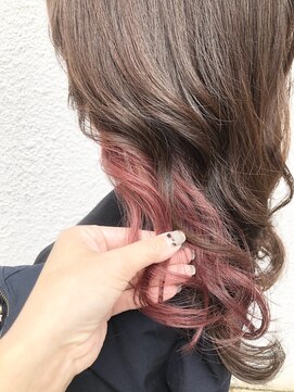 ヘアースタジオ ゼン(hair studio Zen) インナカラーピンク