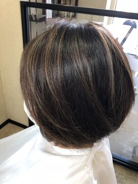 エイチ エアー ダヴ H air DAV調布北口 3ミリハイライト。