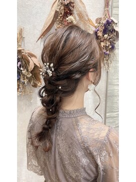 オラ ボーテ(Aura Beaute) 結婚式 パーティ お呼ばれヘア 編みおろし 編み込み くるりんぱ