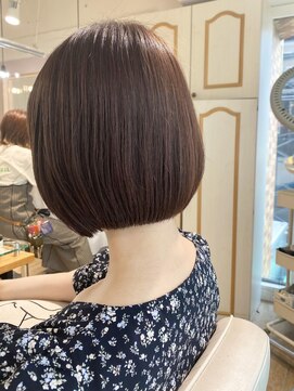 ネオリーブ チロル 横浜西口店(Neolive CiroL.) 秋カラー マロンピンクベージュ 大人ボブ