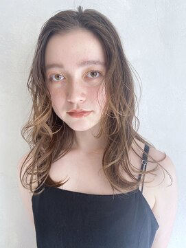 アイティーバイアルバム 藤沢店(IT by ALBUM) 浮遊感たっぷりレイヤー_外ハネボブセクションカラー_28504