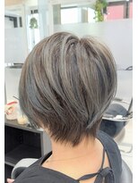 ヘアースタジオ ジェイワン(hair studio J ONE) 30代40代50代60代ナチュラルショートブルーグレー脱白髪染め