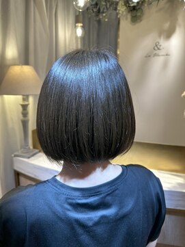 アンド ラ ブランシュ(&.La Blanche) ボブウルフ/グレージュカラー/黒髪カタログ/ココアベージュ/大宮