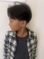 マカロンコワフュールドウシワカマル(macaron coiffure de ushiwakamaru)&nbsp;kidsセンターパート