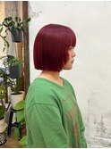 ：レッド × ボブスタイル