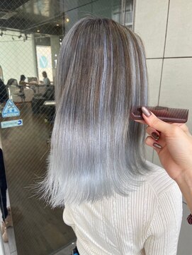 ミラージュ 船橋(Miraju) ホワイトメッシュカラー　[船橋/エクステ/ダブルカラー]