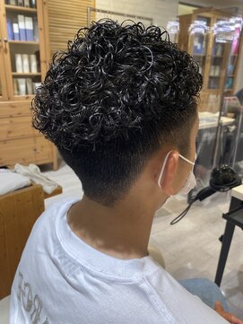 サロンドジョー(salon de joe) メンズパーマフェードショートショートパーマメンズカット