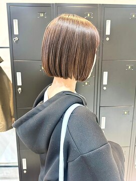 エトレ(etore) 透明感チェスナットブラウン/ショートボブ