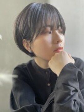 メイカ(MEIKA) メリハリシルエットの垢抜け丸みショート