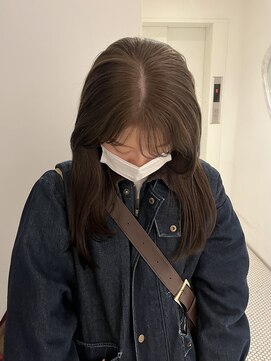 イト(ito) 【ito／梅田】くすみベージュ