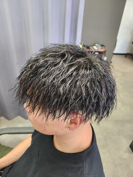 ビオルネ 土気あすみが丘店(VIE.ORNER) ツイストパーマ