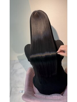 エラ(Ella) 爆美髪