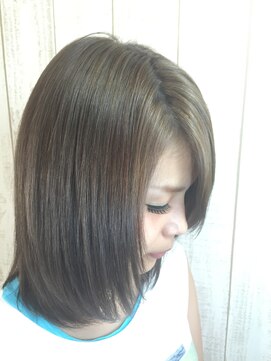 ループヘアー(LOOP HAIR) 秋のグレイカラー顔周りレイヤーデザイン