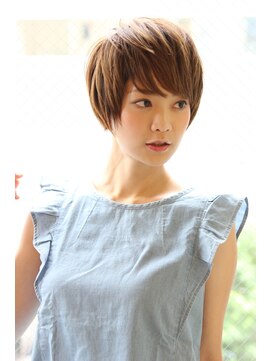 レウナ 外苑前(Reuna) おとな女子・３０代・４０代からのショートスタイル
