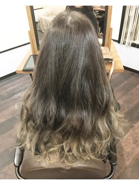 リピュア(Re:PURe) **アッシュグレーバレイヤージュグラデーション**