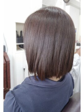 トゥエンティーフォー 泉大津店(24) 明るく染まるグレイカラー