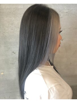 アティック ヘアーデザインアンドリラクゼーション(attic hair design&relaxation) デザインカラー