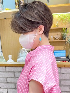 アヴァロン(AVALON) 絶壁解消・ひし形・くびれ・大人ショートボブ・30代40代【猪狩】