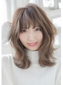 濡れ髪　切りっぱなし　オリーブカラー　セミウェットウェーブ