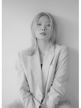 ヘアメイク エイト キリシマ(hair make No.8 kirishima) モノクローム×撮影・ @no8_doc_shinichi