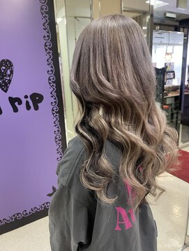 アンリップ ジー(salon unripＧ) h #ミルクティー