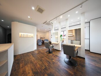 プレア 鯖江店(Pleare)の写真/【癒しの空間】落ち着いた雰囲気の店内で受ける頭浸浴で、今までにない極上時間