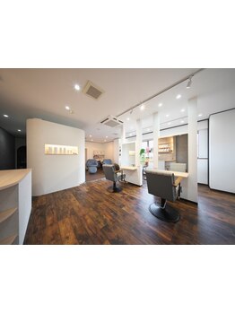 【癒しの空間】落ち着いた雰囲気の店内で受ける頭浸浴で、今までにない極上時間