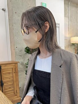 ノエ(noe) 顔まわりレイヤーボブ（20代/30代/ベージュ/グレージュ）C36