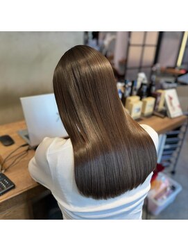 メゾンドムニ 恵比寿(Maison de MUNi) 髪質改善トリートメント暖色ベージュ秋カラー